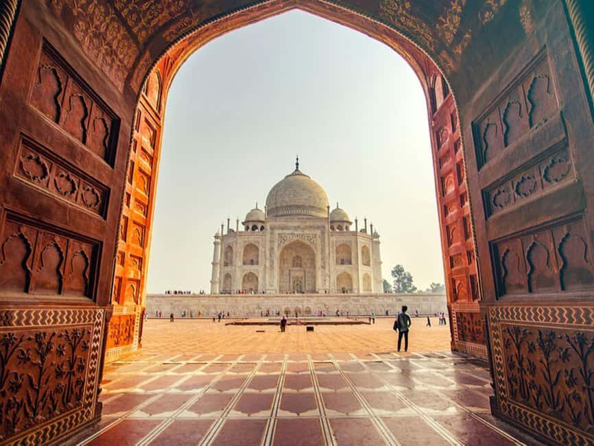 3-Day Golden Triangle Trip from Delhi with Luxury Hotels - Day 2 sunrise at the Taj Mahal, then Agra Fort and Fatehpur Sikri