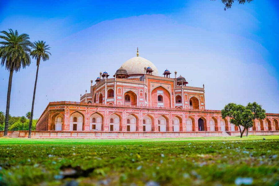 3-Day Golden Triangle Trip from Delhi with Luxury Hotels - Guides and driving: where the trip gets personal fast