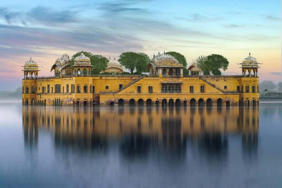 3-Day Golden Triangle Trip from Delhi with Luxury Hotels - Shopping stops and the art of saying no