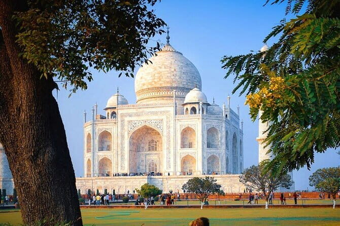 Access to the Taj Mahal skipping the Queue - Taj Mahal Tickets - Taj Mahal stop: how your 3 hours actually works in real life