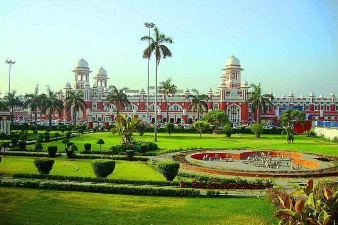 Affordable transfer from Agra to Lucknow - Why an Agra to Lucknow private transfer makes sense