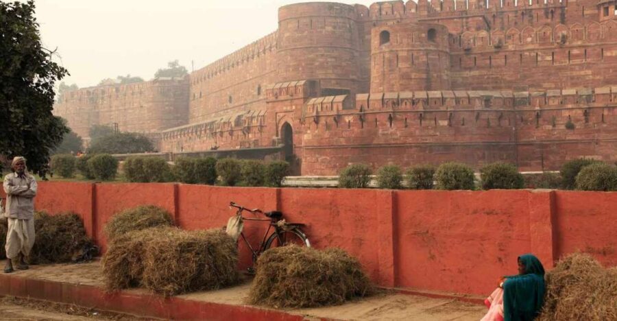Agra: Agra Fort Entry Tickets with Licensed Guide - Key points worth knowing before you go