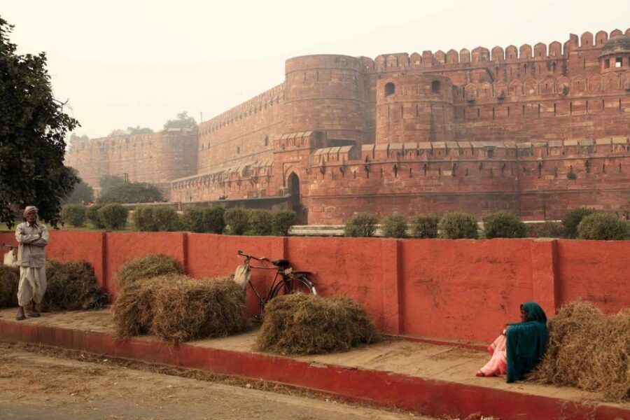 Agra: Agra Fort Entry Tickets with Licensed Guide - Skip-the-line tickets: why this matters in real life