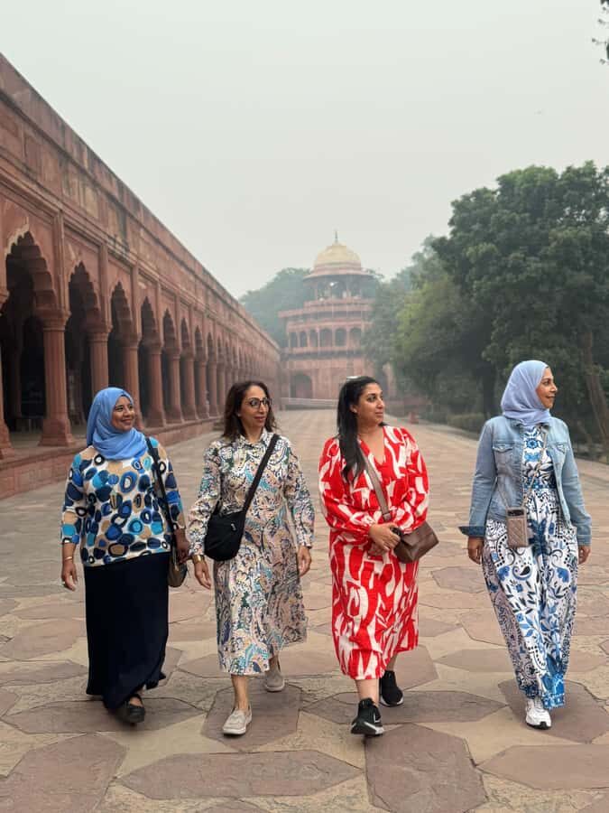 Agra: Agra fort express entry tickets - Group size and language: what this means for your comfort