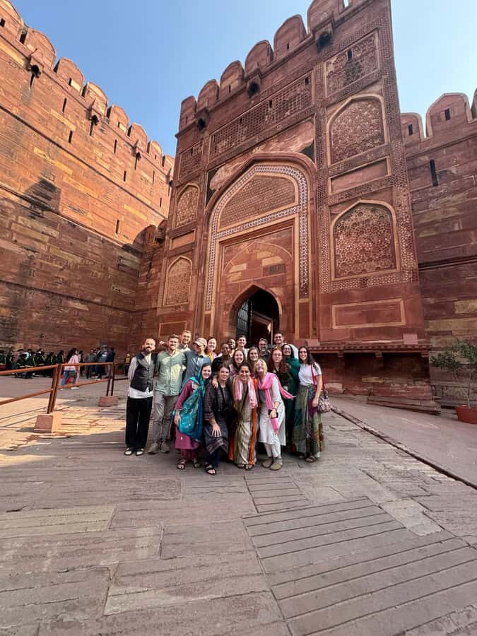 Agra: Agra fort express entry tickets - Your private A/C car and English-speaking driver: smooth logistics in Agra