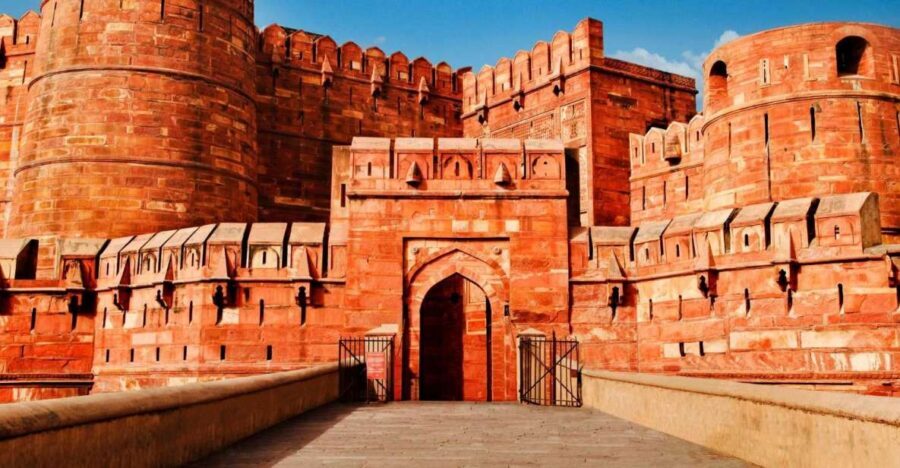 Agra: Agra Fort Skip-the-line ticket with Full Guided Tour - Akbar and Shah Jahan: Understanding the Fort Without a Lecture