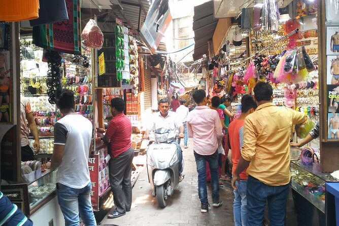 Agra City Cultural Walk - Entering old Agra via Agra Fort Railway Station
