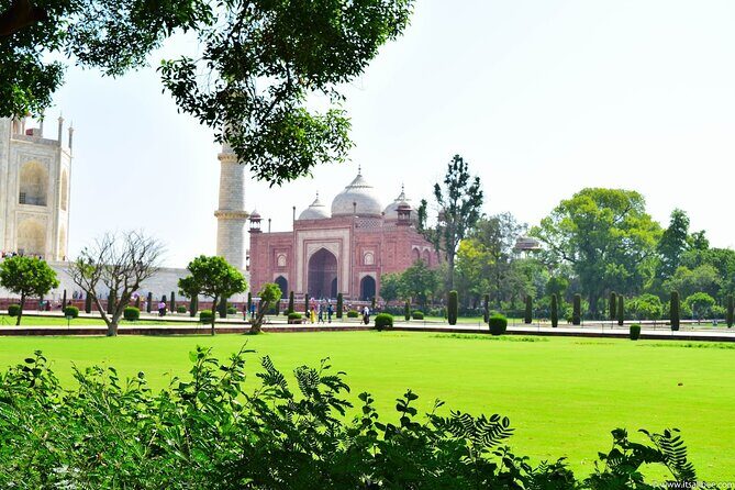 Agra: Create Your Own Itinerary - Private Tour & Transfer - Jama Masjid Agra: religious architecture, not just another stop