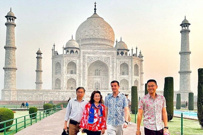 Agra: Fast-Track Taj Mahal Entry Ticket + Optional Guided Tour - Key things to know before you go