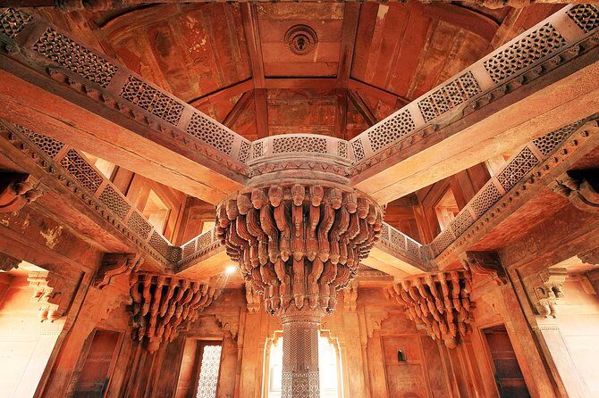 Agra Private City Tour: Customize your own - Gurudwara Guru ka Tal (1 hour) and Jama Masjid (1 hour): faith sites that add real variety
