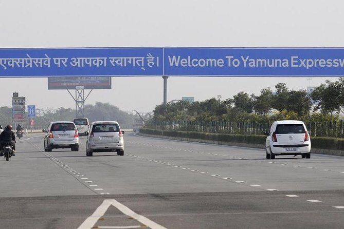 Agra : Private Transfer Agra to Delhi - The Ride Itself: AC Comfort and English-Speaking Guidance