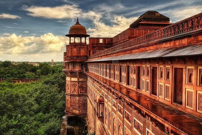 Agra: Skip The Line Sunrise Taj Mahal Private Guided Day Trip - Breakfast after the Taj: why the buffet stop is more than a break