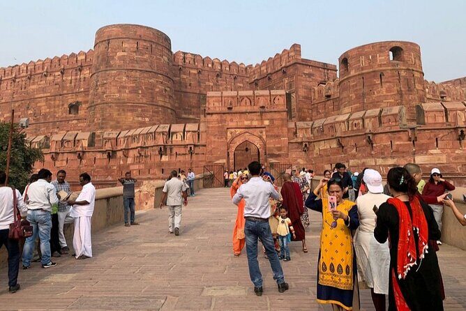 Agra: Skip-the-Line Taj Mahal & Agra Fort Private Tour - Smooth pickup in Agra: the quiet win