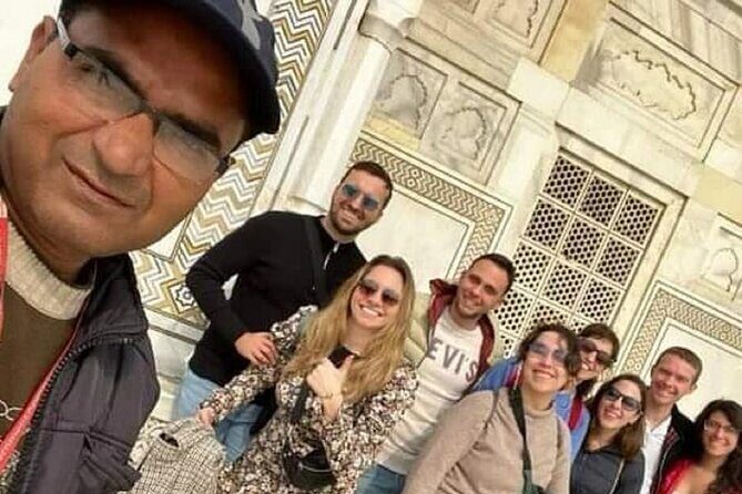 Agra Skip the Line Taj Mahal and Agra Fort Private Tour - Lunch, water, and pacing during the 5-hour window