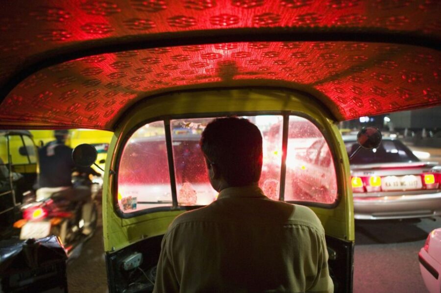 Agra: Skip The Line Taj Mahal Tour With Optional Tuk Tuk - The Optional Tuk Tuk Ride: Convenience vs. Effort