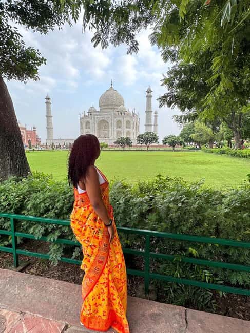 Agra: Taj Mahal, Agra Fort and Baby Taj Guided Tour By Car - Private car comfort: the real start of your Agra day