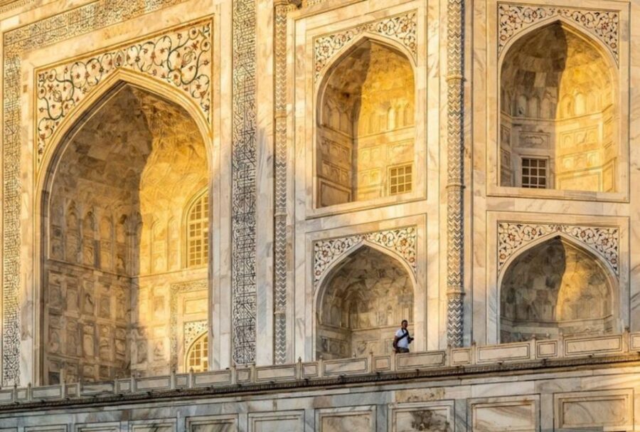 Agra: Taj Mahal Agra Full or Half Day Tour with Local Guide - What to bring and what to avoid at the gates