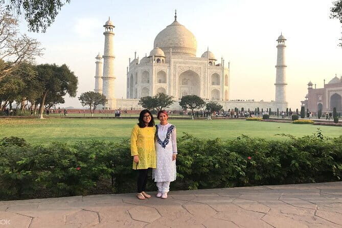 Agra: Taj Mahal and Agra Fort Private Guided Half-Day Trip - Transport details that keep the day comfortable
