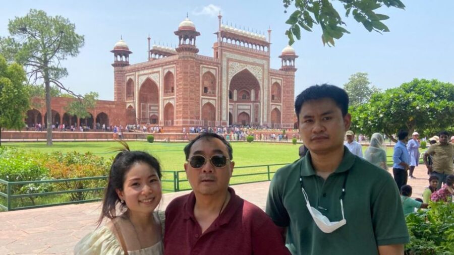 Agra : Taj Mahal & Mausoleum Tour With Skip-the-Line Entry - Photo Spots and Timing: How to Get Great Shots Without Running Wild