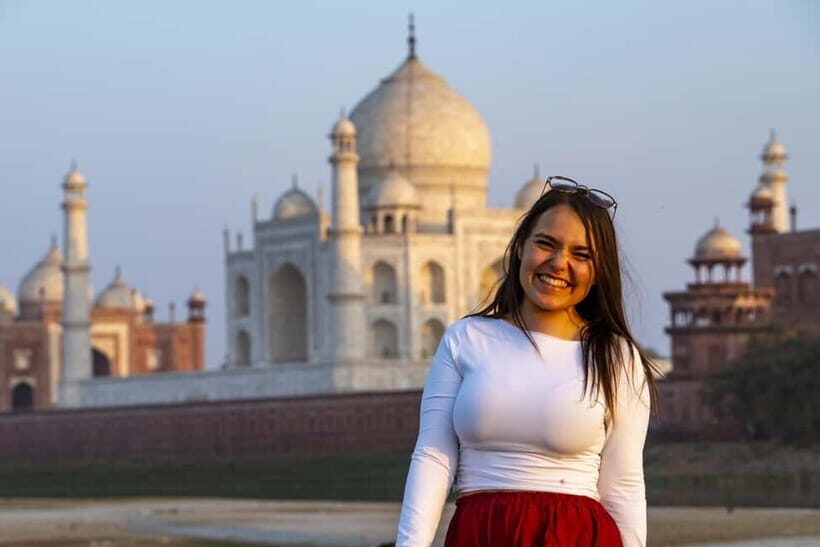 Agra: Taj Mahal Sunrise & Agra Fort Guided Tour Options - Skipping the line at the Taj: more time for the details