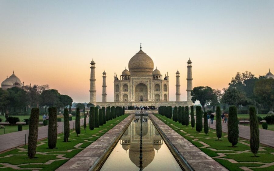 Agra: Taj Mahal Sunrise and Agra Fort Guided Day Trip - Taj Mahal sunrise with a guide: what you’ll actually look for