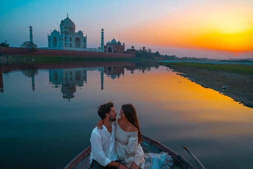 Agra: Taj Mahal Vip Tickets with Guide & Backside Boat Ride - Key things you’ll notice right away