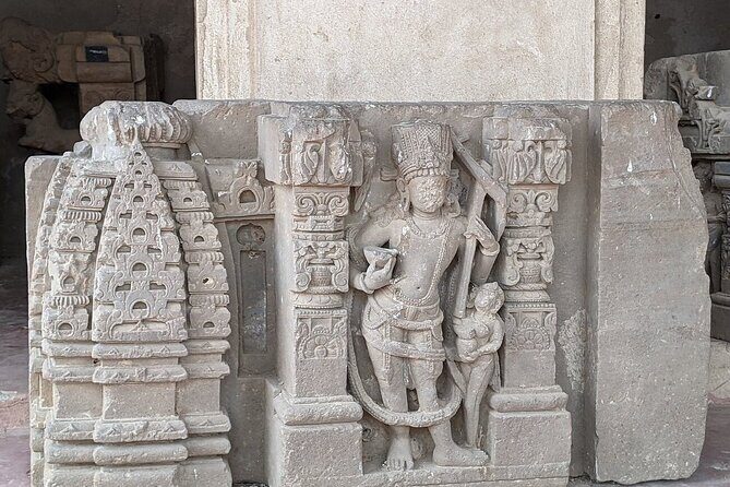 Agra To Jaipur Drop Via Fatehpur Sikri & Chand Baori, Step Well - Lunch and shopping stops: keep control of your day