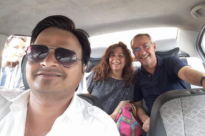 Agra to New Delhi Airport/Hotel – One-Way Cab Private Transfers - The Driver and Your Ride: What Comfort and Communication Feel Like