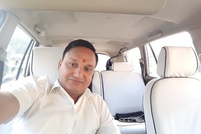 Agra to New Delhi Airport/Hotel – One-Way Cab Private Transfers - Price and Value: Paying for Predictability