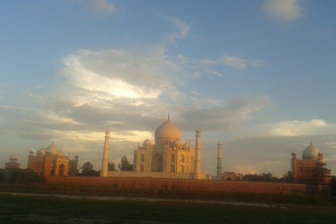 Behind the Taj Mahal with Sunrise or Sunset view by Tuk Tuk Ride - The Comfort Stuff That Keeps You From Rushing