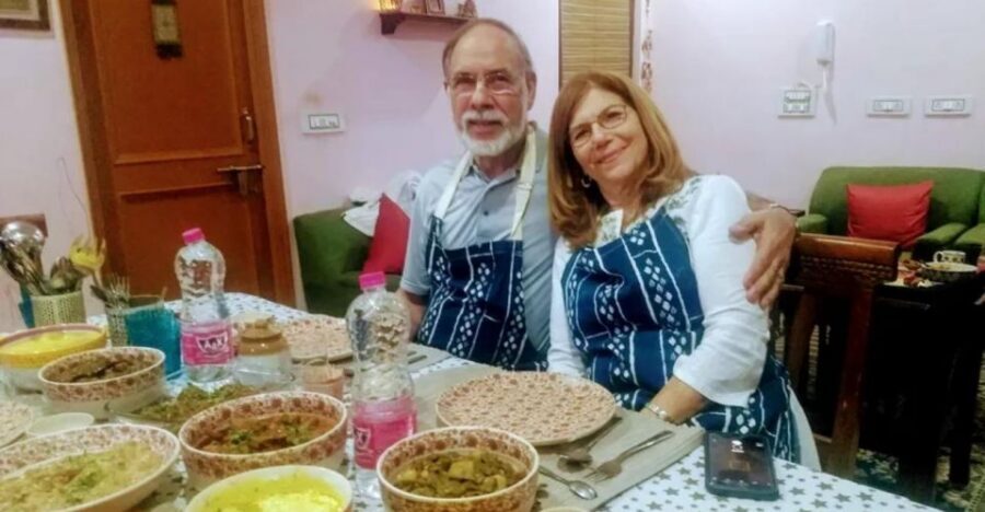 Cooking class with taj - First Stop: Masala Tea Welcome and the Family-Style Orientation