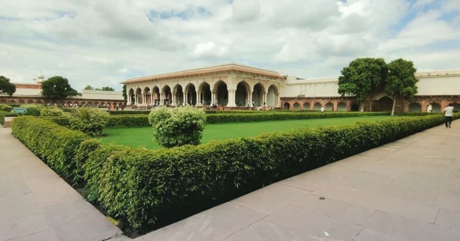 Delhi/Agra: Taj Mahal Mughal & Heritage in Mulitple Ways - Taj Mahal itself: what to look for beyond the postcard view