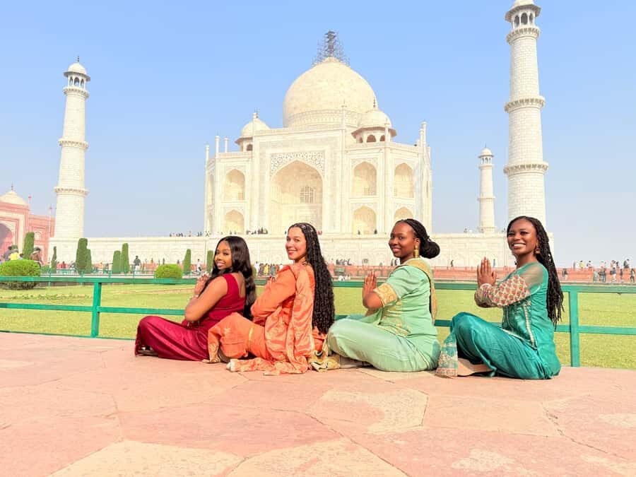 Delhi: Taj Mahal & Agra Tour by Gatimaan Express Train - From hotel pickup to Nizamuddin: the flow that reduces stress
