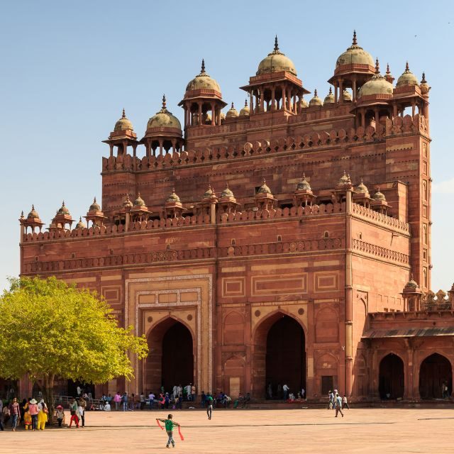 From Agra: Fatehpur Sikri and Market Private Half-Day Tour - From Agra at 08:00: why the timing works