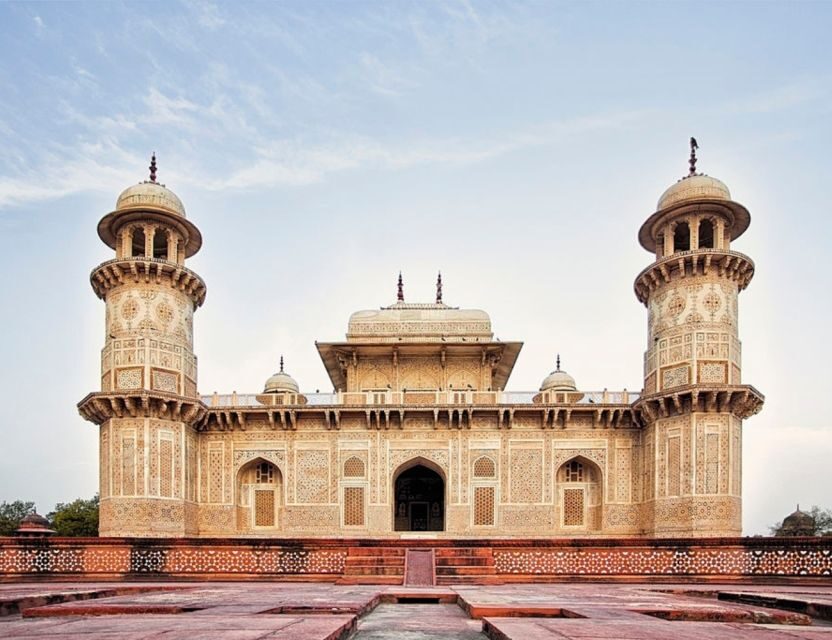 From Delhi: All Inclusive- Taj Mahal Tour by Express Train - Lunch at a 5-star restaurant: good value, if you chose it