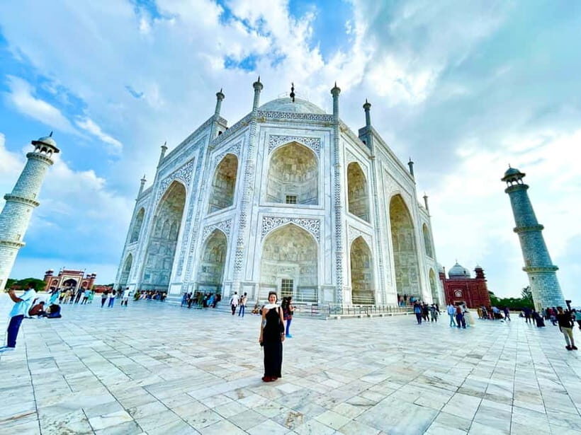 From Delhi: Private Taj Mahal Sunrise with Agra Tour By Car - Agra breakfast at a 5-star hotel: fuel before you climb and walk