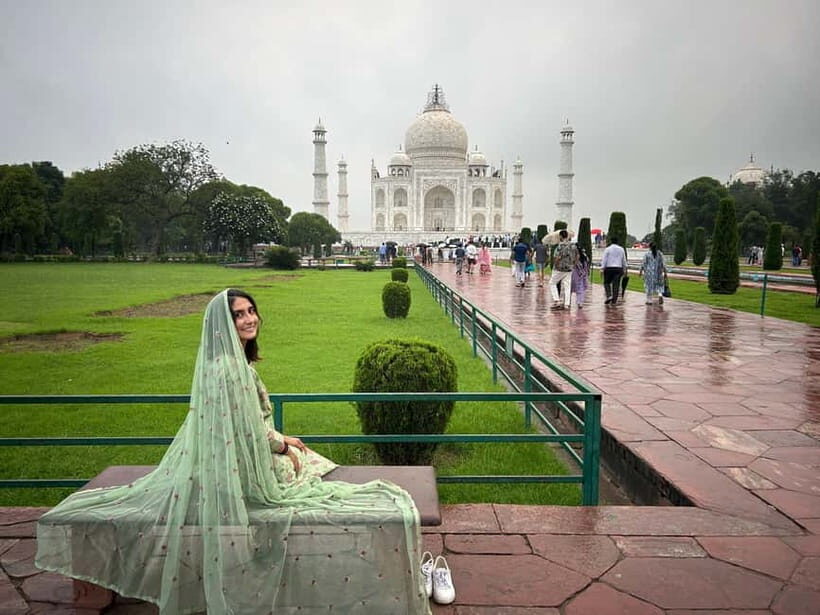 From Delhi: Private Taj Mahal Sunrise with Agra Tour By Car - Skipping the line and handling tickets: how to avoid wasted time