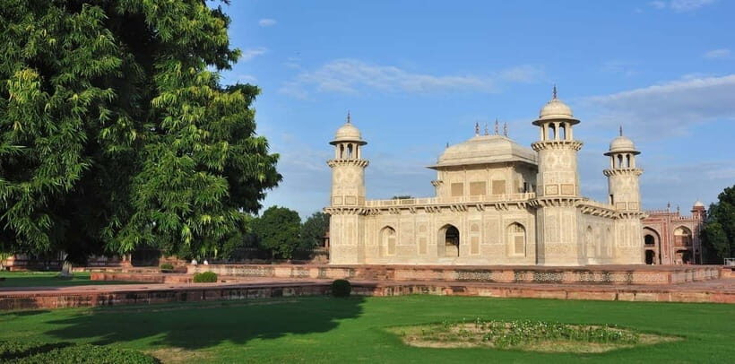 From Delhi: Same Day Priavte Taj Mahal Tour - Baby Taj (Itimad-ud-Daulah) for a Softer, Closer Look
