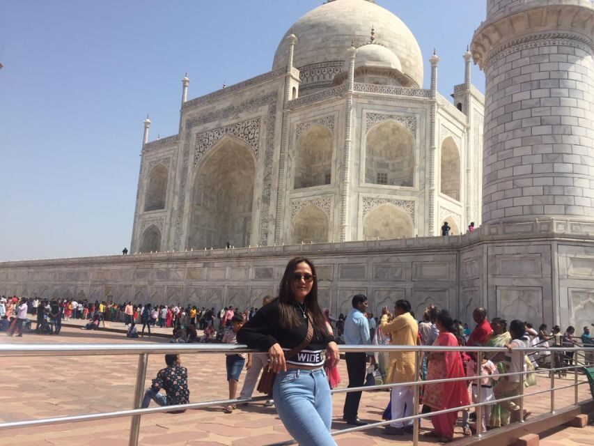 From Delhi: Sunrise Taj Mahal & visit Elephant Conservation - Sunrise Taj Mahal: calm atmosphere, a guide that explains what you’re seeing