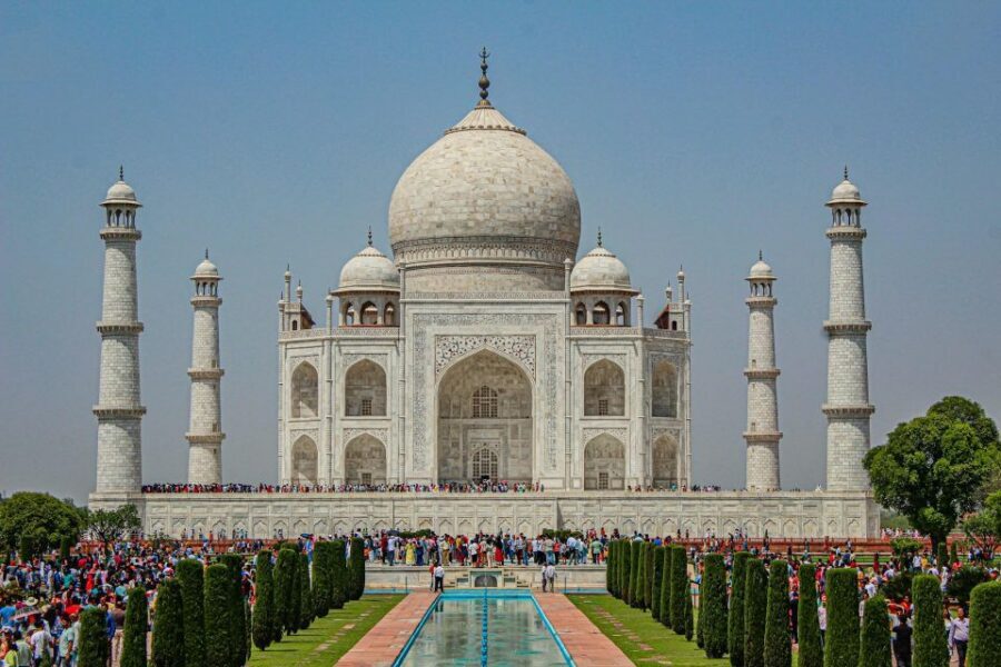 From Delhi: Taj Mahal Sunrise & Agra Fort Guided Day Trip - Getting from Delhi to Agra: pickup details that reduce stress