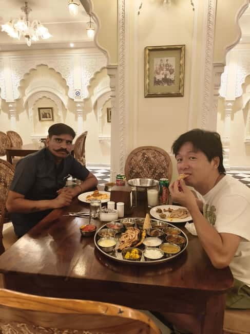 From Delhi: Taj Mahal Tour with Professional Photographer - Entering The Taj Mahal Without Queue Stress
