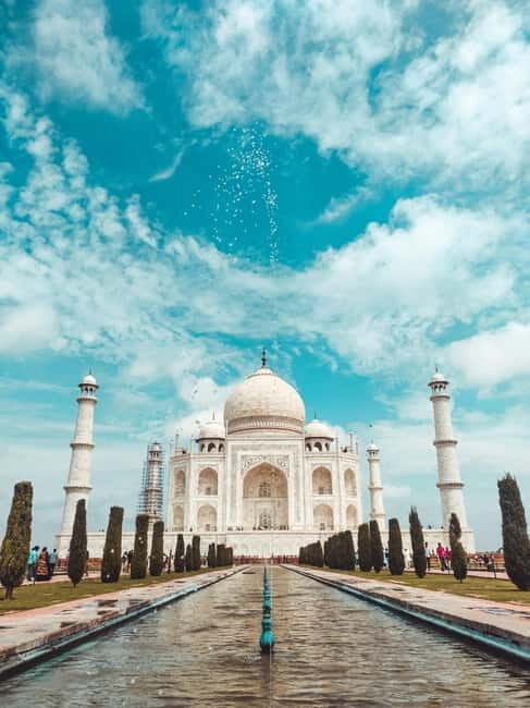 From Jaipur: Taj Mahal Same Day Guided Tour by Car - Price and value: what $21 really buys you