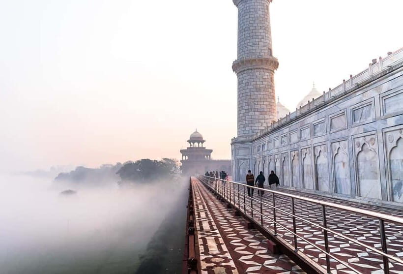 Full-Day Tour of Agra with Sunrise & Sunset at Taj Mahal - Agra Fort: The Power Play Behind the Views