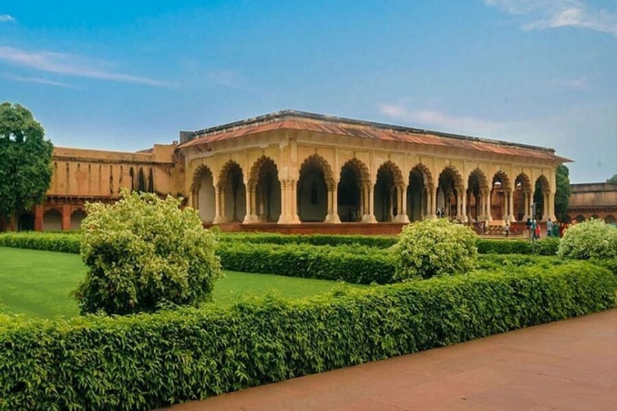 Gurgaon: Private Taj Mahal Day Tour from Gurgaon/Gurugram - Agra Fort: the best follow-up to the Taj Mahal