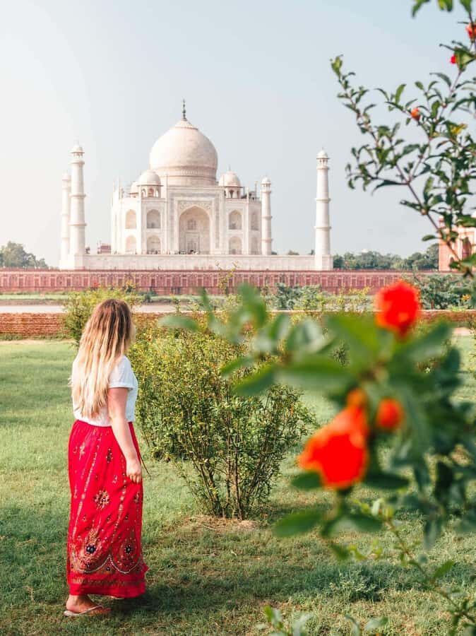 India: Premier High Value Taj Mahal Tickets with Transfers - Marble Details, Gardens, and Yamuna River Views