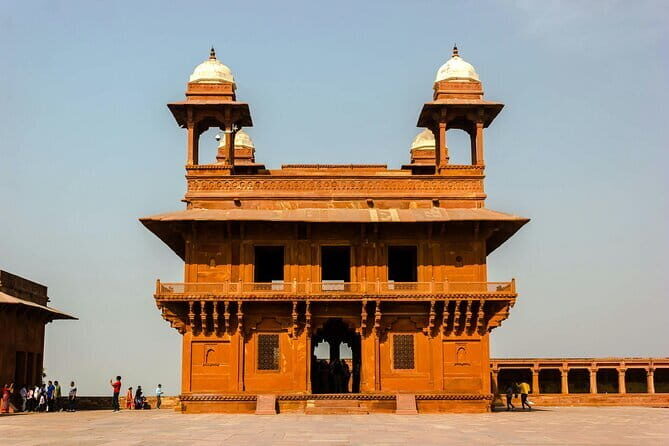 LOCAL Agra :Taj Mahal Sunrise / Sunset Private Tour by Car - Agra Fort in one focused hour: more than just a backdrop