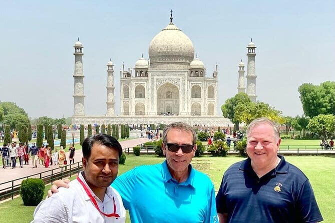 LOCAL Agra :Taj Mahal Sunrise / Sunset Private Tour by Car - Price and value: what $6.40 per person really buys you
