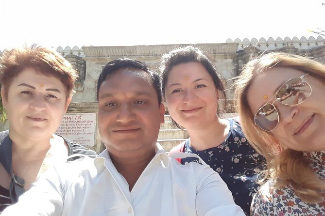 One-Way Transfers assistance Agra to Jaipur Drop with stops - Fatehpur Sikri: what a guided 2-hour tour gets you