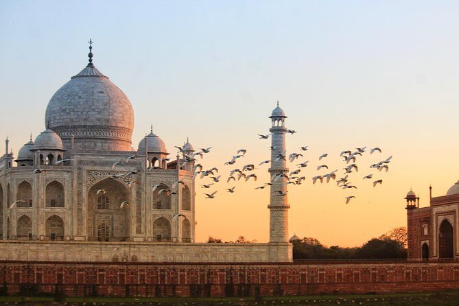 Private Agra Local Sightseeing Tour by Car and Driver - Taj Mahal: How Your Guide Helps You See More Than the Main Photo