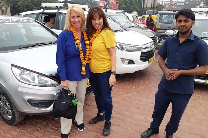 Private Transfer : Agra to New Delhi Airport BY Car - Pickup Options in Agra and How Timing Works